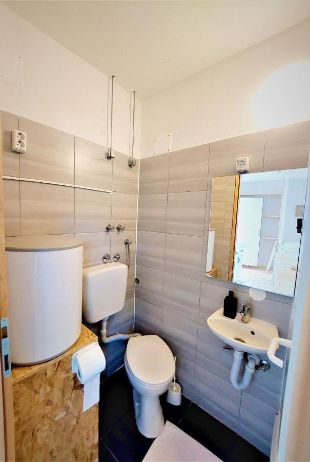 Studio Apartment Murter Center Экстерьер фото
